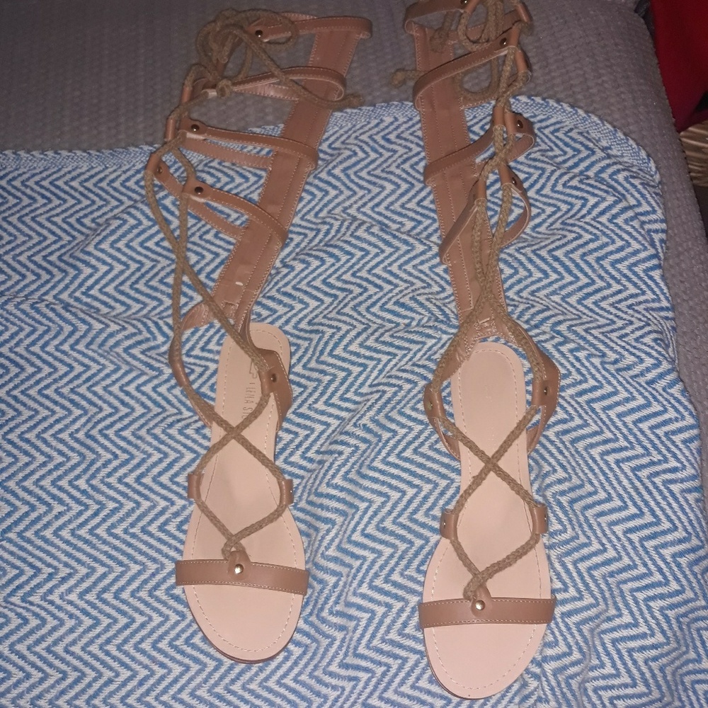 Size 9 tan gladiator sandals